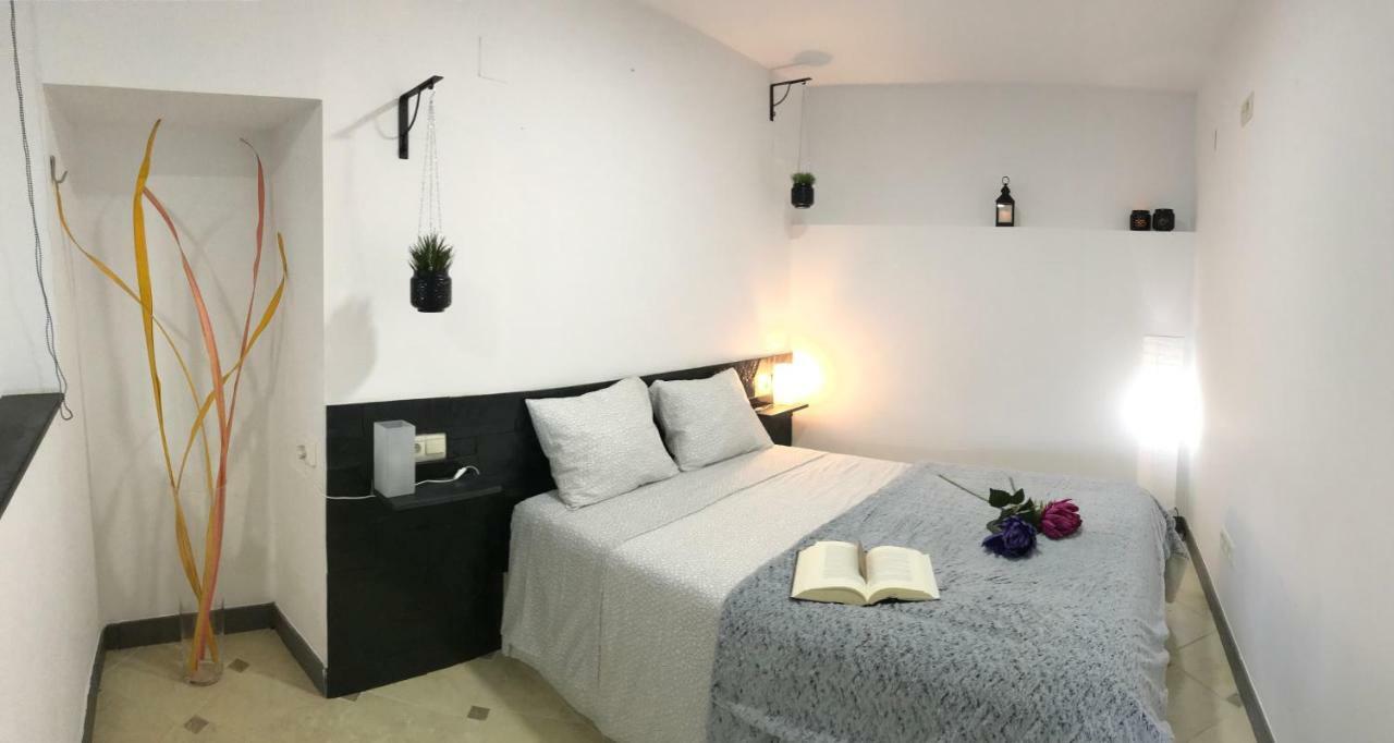 Appartement Loft Arco Del Cristo. à Caces Extérieur photo