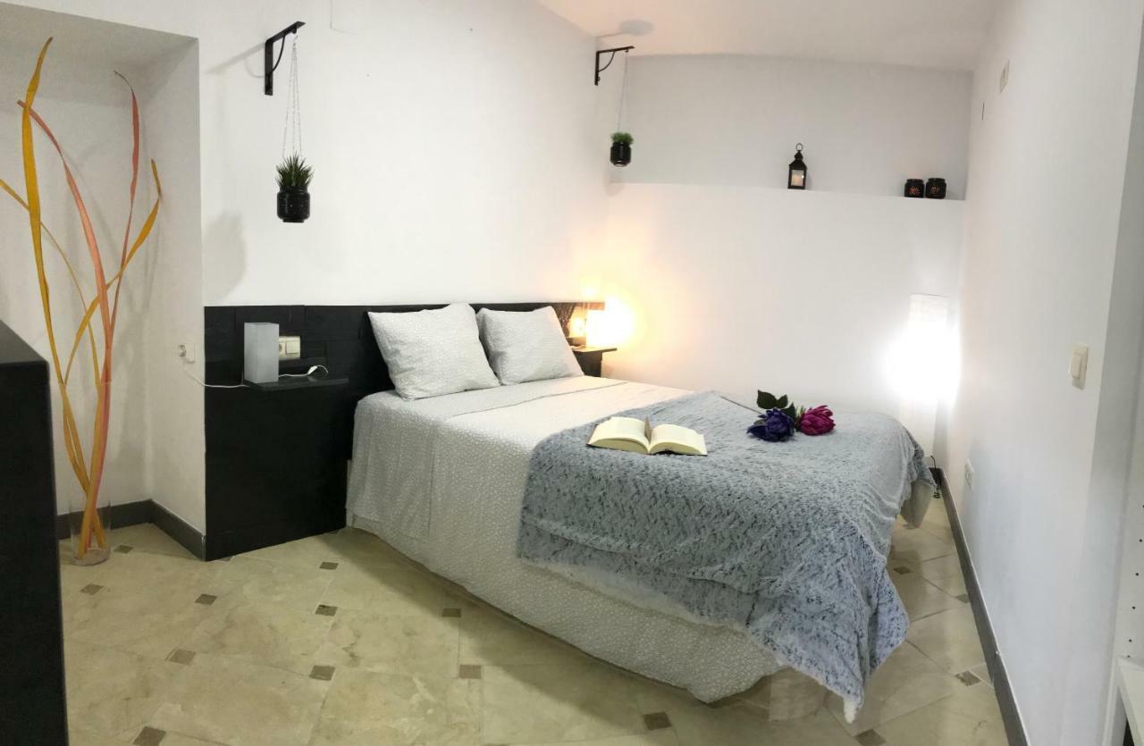Appartement Loft Arco Del Cristo. à Caces Extérieur photo